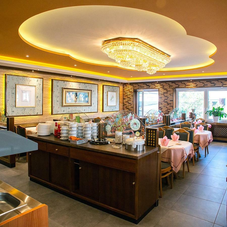 Gaststaette Lin Garden Hotel Untergruppenbach Екстериор снимка