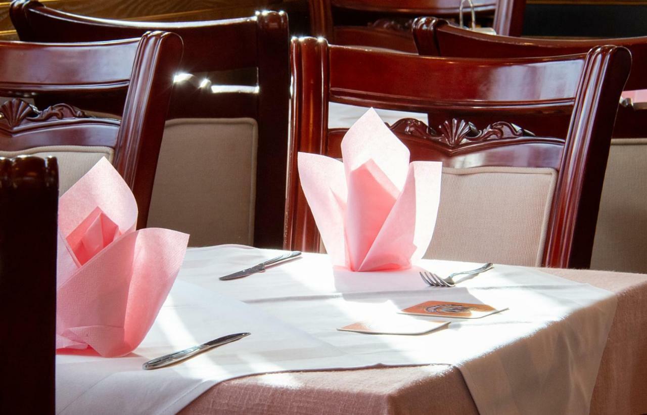 Gaststaette Lin Garden Hotel Untergruppenbach Екстериор снимка
