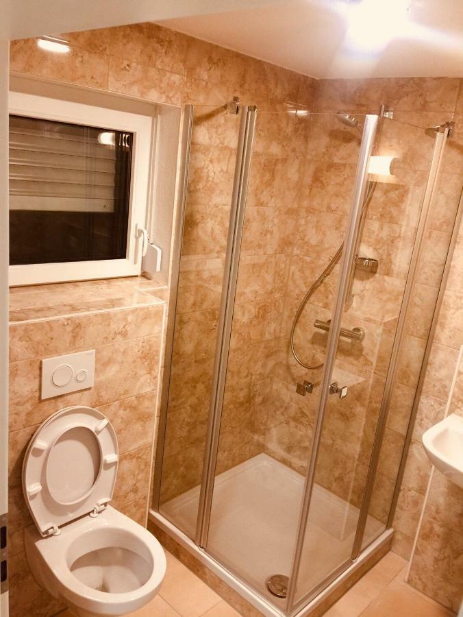 Gaststaette Lin Garden Hotel Untergruppenbach Екстериор снимка