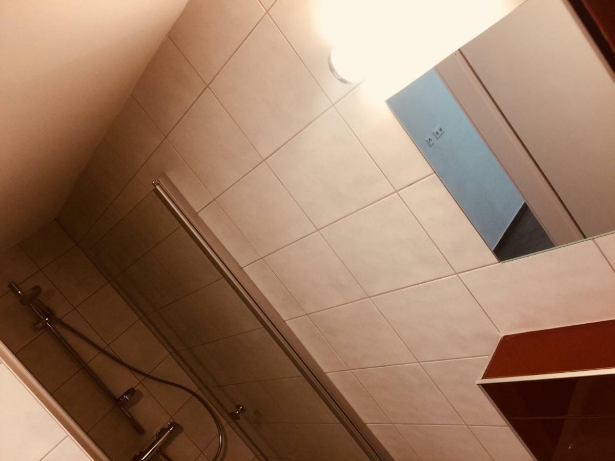 Gaststaette Lin Garden Hotel Untergruppenbach Екстериор снимка