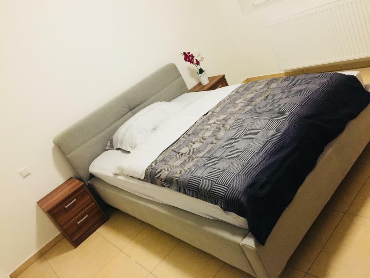 Gaststaette Lin Garden Hotel Untergruppenbach Екстериор снимка