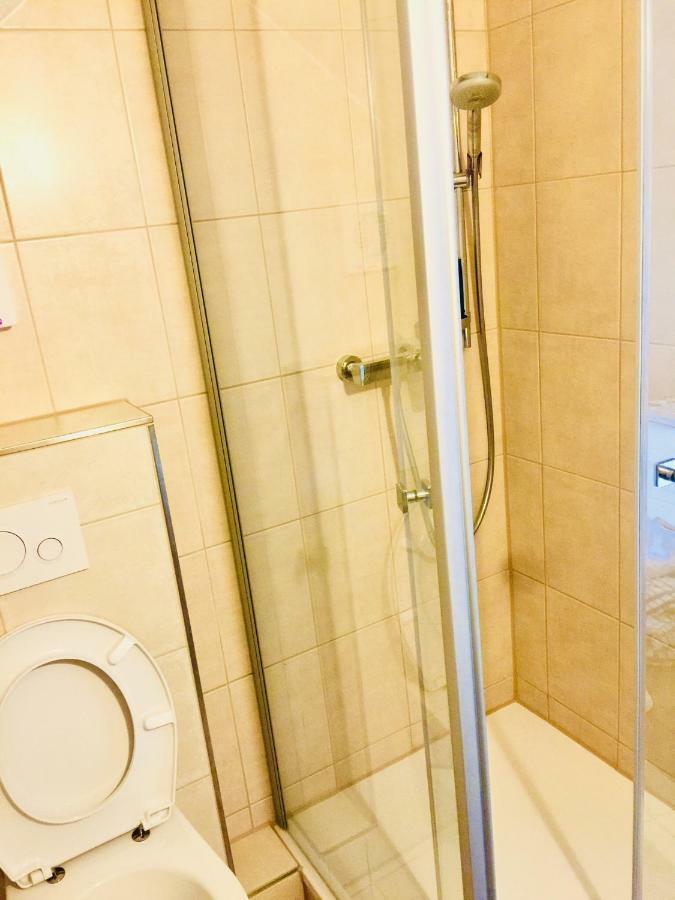 Gaststaette Lin Garden Hotel Untergruppenbach Екстериор снимка